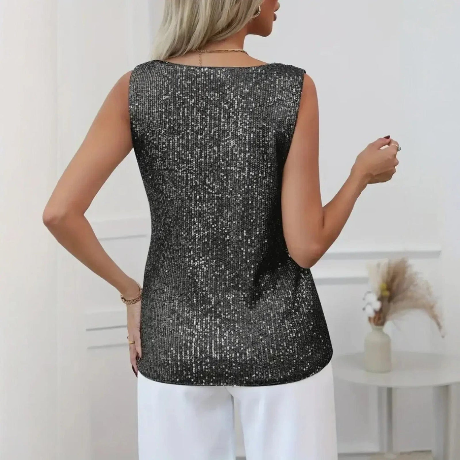 Women's Sequin V-Neck Tank Top - Nelluva